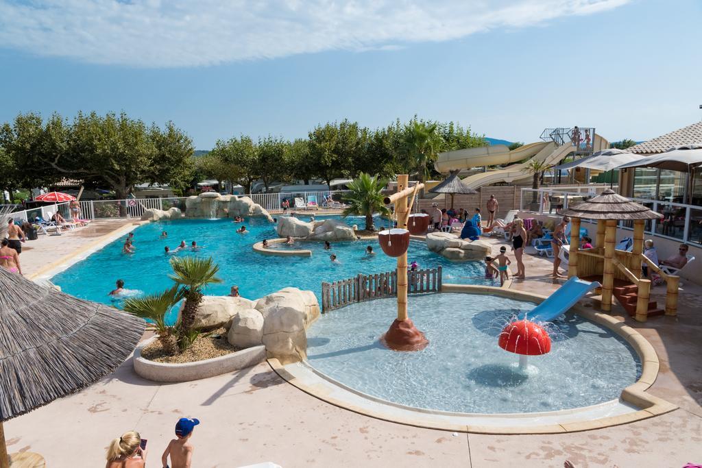 La Pinede Camping Гримо Экстерьер фото
